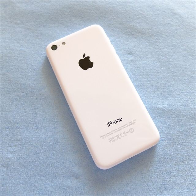 iPhone 5c 16GB ホワイト 日本モデル SIMフリー 技適マーク有 : ME541J/A iPhone 5c 16GB ホワイト 日本モデル SIMフリー 技適マーク有 : ME541J/A