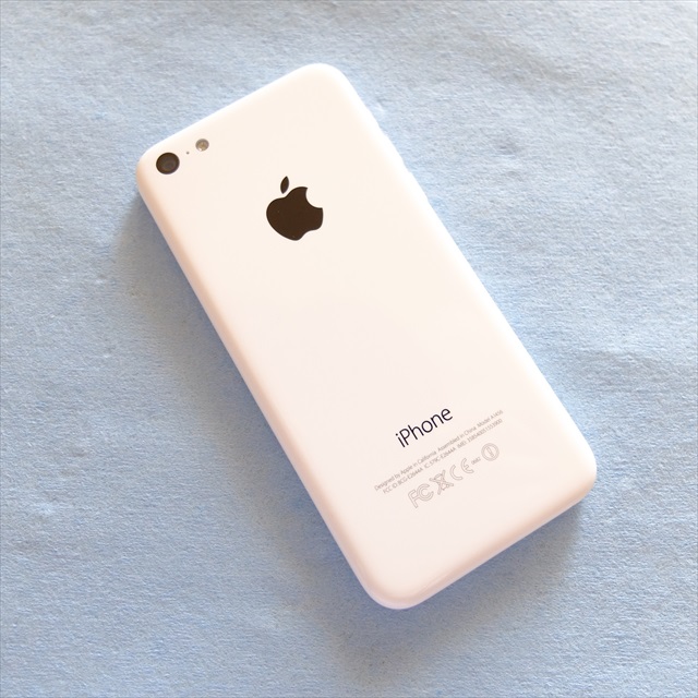 iPhone 5c 16GB ホワイト 日本モデル SIMフリー 技適マーク有 : ME541J/A iPhone 5c 16GB ホワイト 日本モデル SIMフリー 技適マーク有 : ME541J/A