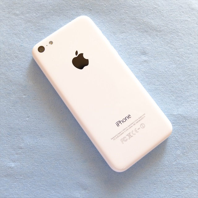 iPhone 5c 16GB ホワイト 日本モデル SIMフリー 技適マーク有 : ME541J/A iPhone 5c 16GB ホワイト 日本モデル SIMフリー 技適マーク有 : ME541J/A