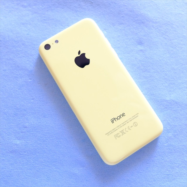 iPhone 5c 16GB イエロー 日本モデル SIMフリー 技適マーク有 : ME542J/A iPhone 5c 16GB イエロー 日本モデル SIMフリー 技適マーク有 : ME542J/A