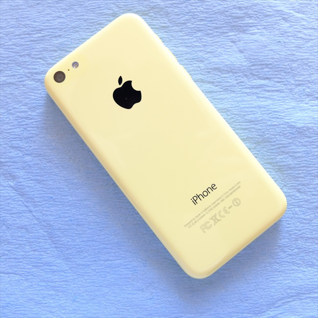 iPhone 5c 16GB イエロー USAモデル SIMフリー : ME556LL/A iPhone 5c 16GB イエロー USAモデル SIMフリー : ME556LL/A