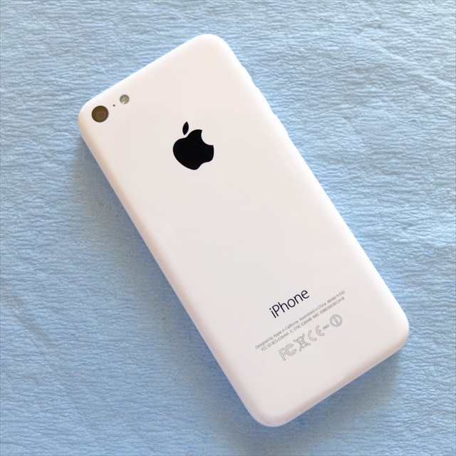 iPhone 5c 16GB ホワイト USAモデル SIMフリー : ME553LL/A iPhone 5c 16GB ホワイト USAモデル SIMフリー : ME553LL/A